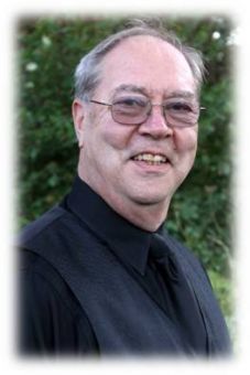 Tom Van Valey joined the Kalamazoo Ringers as a charter member in 1981. He was introduced to handbells in 1978 when he was asked to “help out” by ringing bass bells in a church choir and he has not stopped ringing since. He was a university sociology professor for 37 years until he retired in 2007. Now, in addition to handbells, he reads a lot of science fiction, travels, plays golf, and works on sculptures – mostly stone.