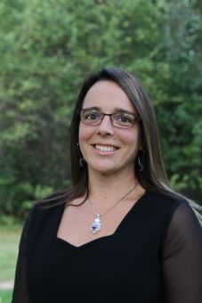 Cari joined the Kalamazoo Ringers in 2017. She began ringing bells in
her church handbell choir as a substitute, before ringing full time last
year. She received her bachelors and masters degrees in music education from
Western Michigan University. Currently, she teaches fifth grade in Paw Paw,
Michigan. In her spare time she enjoys playing the piano, singing, reading
books, golfing, and watching football. She also enjoys spending time with Ryan and their dog Birdie.