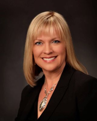 Martha Matthews holds a Bachelor of Music Education degree from Houghton College and a Master of Flute Performance from the University of Idaho. A 34-year veteran of handbells, Martha is excited to have the opportunity to conduct the longest, consistently running community handbell ensemble in the country, Kalamazoo Ringers. She founded and conducted Philadelphia Bronze, an advanced auditioned ensemble with the motto “elegant energy.” Directing handbell programs at Proclamation Presbyterian Church in Bryn Mawr, PA and Coral Ridge Presbyterian Church in Fort Lauderdale, FL, Martha also worked as Director of Sales at Malmark Bellcraftsmen, Inc. and for Handbell Musicians of America. Martha especially enjoys mentoring new directors.