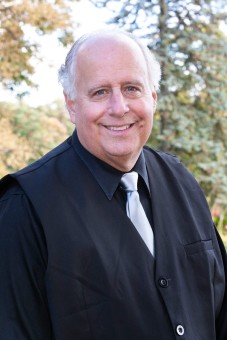 Gary Matthews joined the Kalamazoo Ringers in 2021. Besides being married to the Director, he has had a long career in music as a full-time church music and worship Pastor, conductor, composer and arranger. He has recorded many albums and just concluded a concert ministry with his brother performing over 600 concerts over the past 40 years. He and Martha also perform concerts nationally.