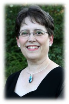 Nancy joined the Kalamazoo Ringers in 2011 after playing in her church handbell choir for many years. She is an active member of the Kalamazoo Weavers Guild and after retiring after a long career in information technology is interested in a variety of other arts and crafts such as sewing, knitting and beading. She and her husband have two adult daughters.